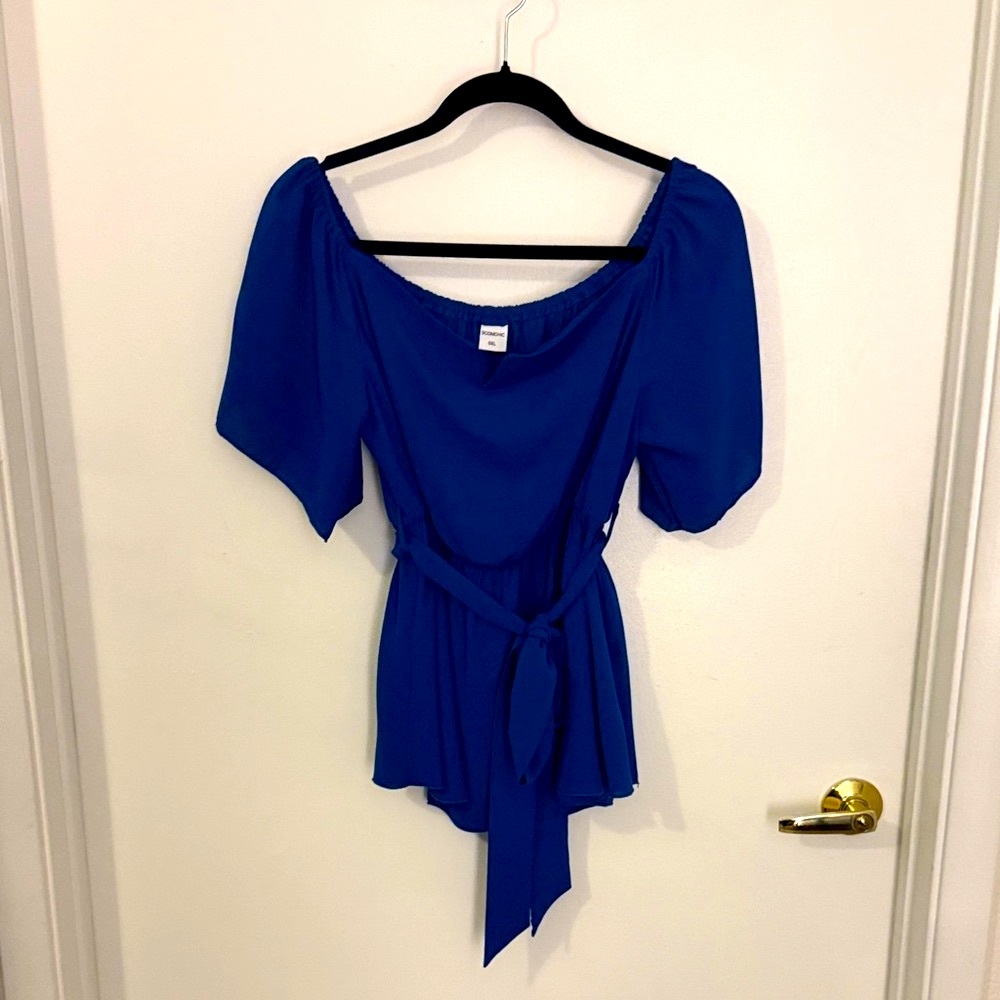 Elegant Blue Women's Top - Picture 3 of 4